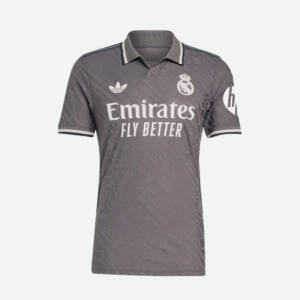 Maillot third Real Madrid 2025 – Design exclusif avec finitions Adidas modernes.