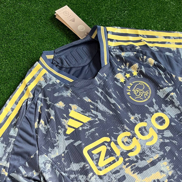 Maillot third officiel de l’Ajax Amsterdam, saison 2025.
