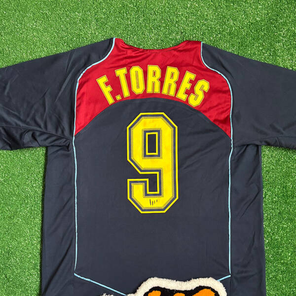 Maillot extérieur Atlético Madrid 2004-2005, porté par Fernando Torres.