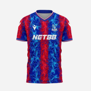 Maillot domicile Crystal Palace 2025, design classique bleu et rouge.