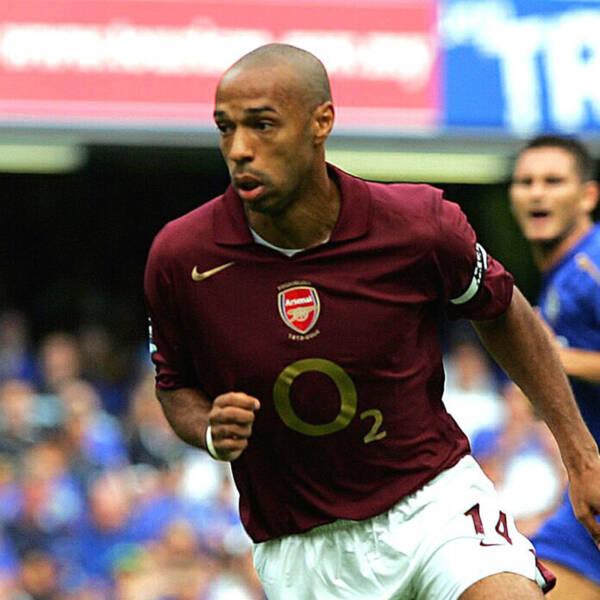 Maillot domicile Arsenal 2006, bordeaux avec touches dorées