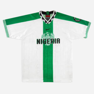 Maillot extérieur Nigeria 1996 blanc, style rétro.