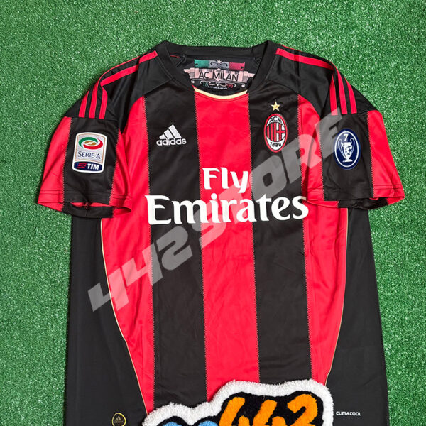 Maillot domicile AC Milan 2010-2011 porté par Ronaldinho