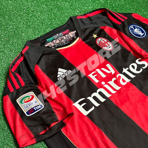 Maillot domicile AC Milan 2010-2011 porté par Ronaldinho
