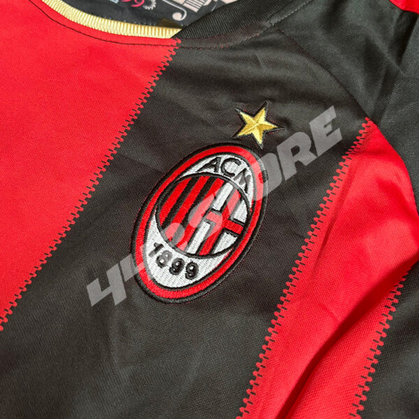 Maillot domicile AC Milan 2010-2011 porté par Ronaldinho