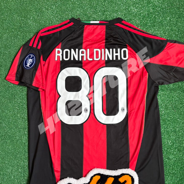 Maillot domicile AC Milan 2010-2011 porté par Ronaldinho