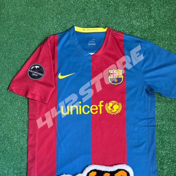 Maillot domicile FC Barcelone saison 2006 porté par Lionel Messi