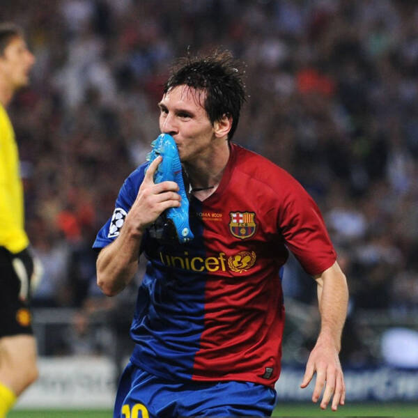 Maillot domicile FC Barcelone 2009 porté par Lionel Messi