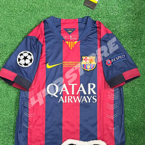 Maillot domicile FC Barcelone 2015 porté par Lionel Messi