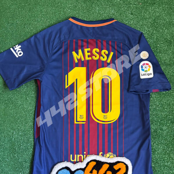 Maillot domicile FC Barcelone 2017 porté par Lionel Messi