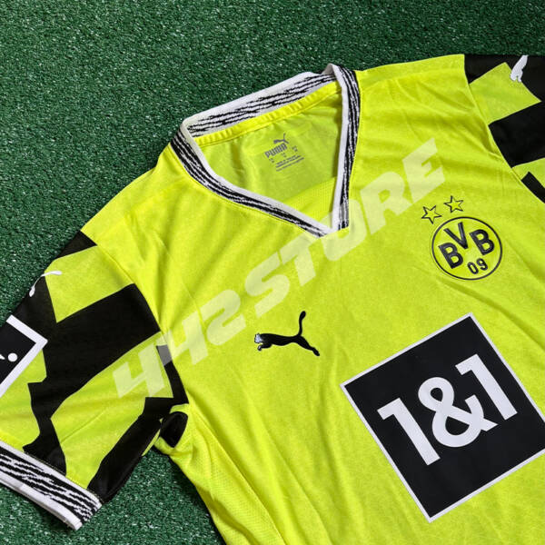 Maillot quatrième Dortmund 2024 porté par Adeyemi