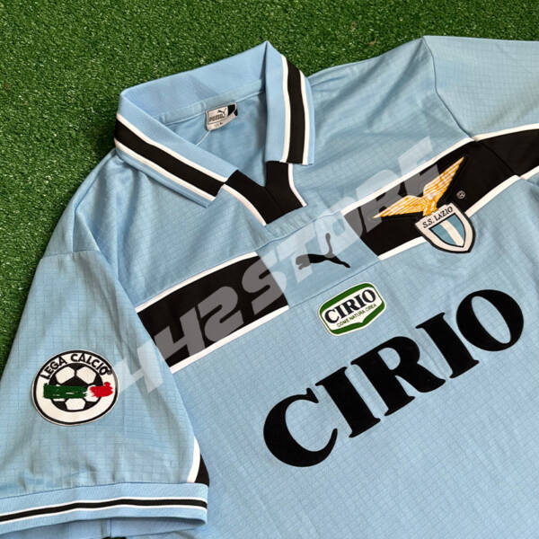Maillot domicile Lazio 1999 porté par Hernán Crespo