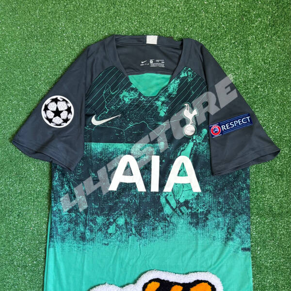 Maillot third Tottenham 2019 porté par Son Heung-min