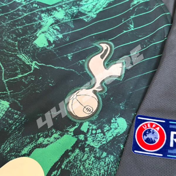 Maillot third Tottenham 2019 porté par Son Heung-min