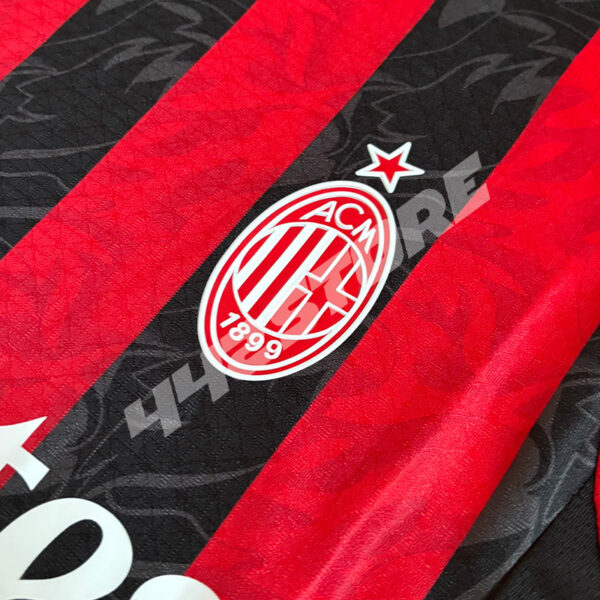 Maillot domicile AC Milan saison 2026