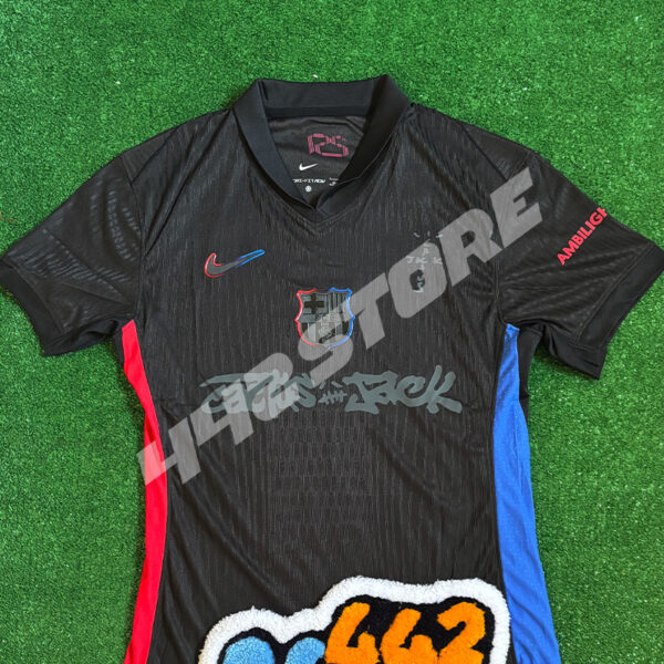 Maillot FC Barcelone extérieur 2025 Travis Scott édition spéciale