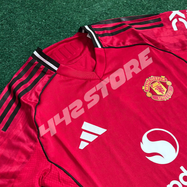 Maillot domicile Manchester United saison 2026 rouge emblématique