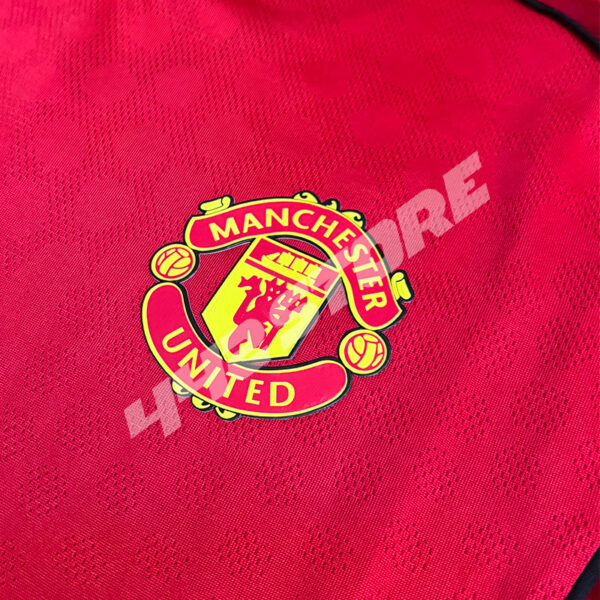 Maillot domicile Manchester United saison 2026 rouge emblématique