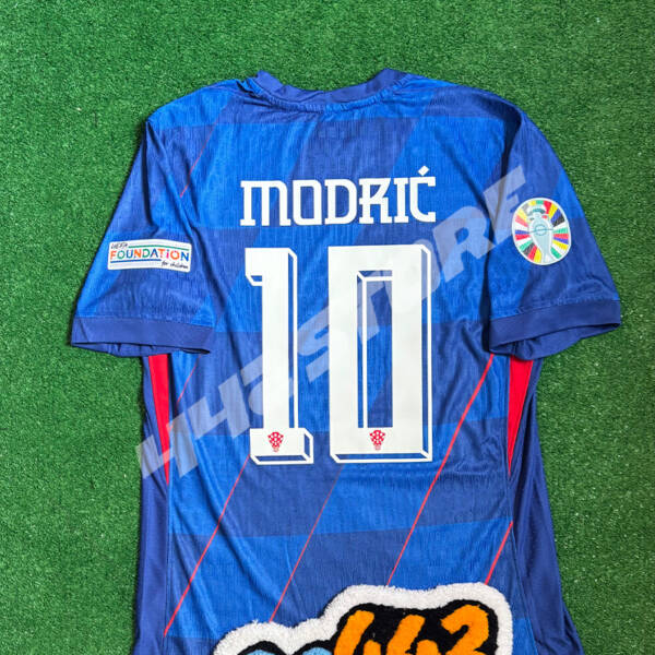 Maillot extérieur Croatie 2024-2025 Modrić numéro 10