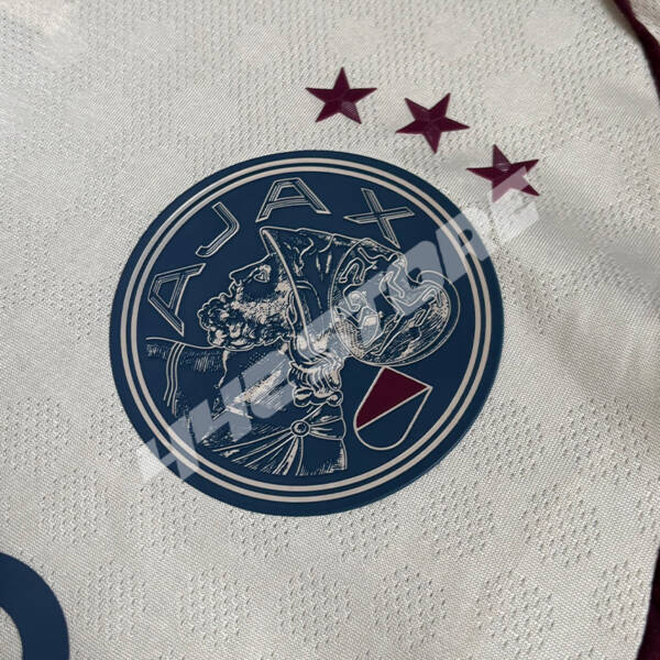 Maillot third Ajax Amsterdam 2026 design classique