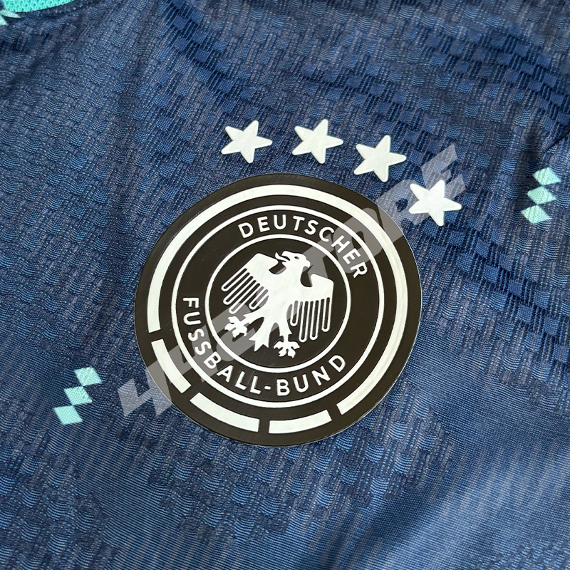 Maillot extérieur Allemagne 2026 floqué Wirtz ou Musiala