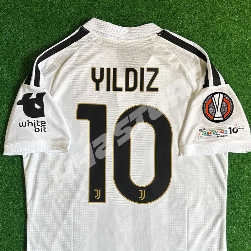 Maillot domicile Juventus 2027 floqué Kenan Yildiz