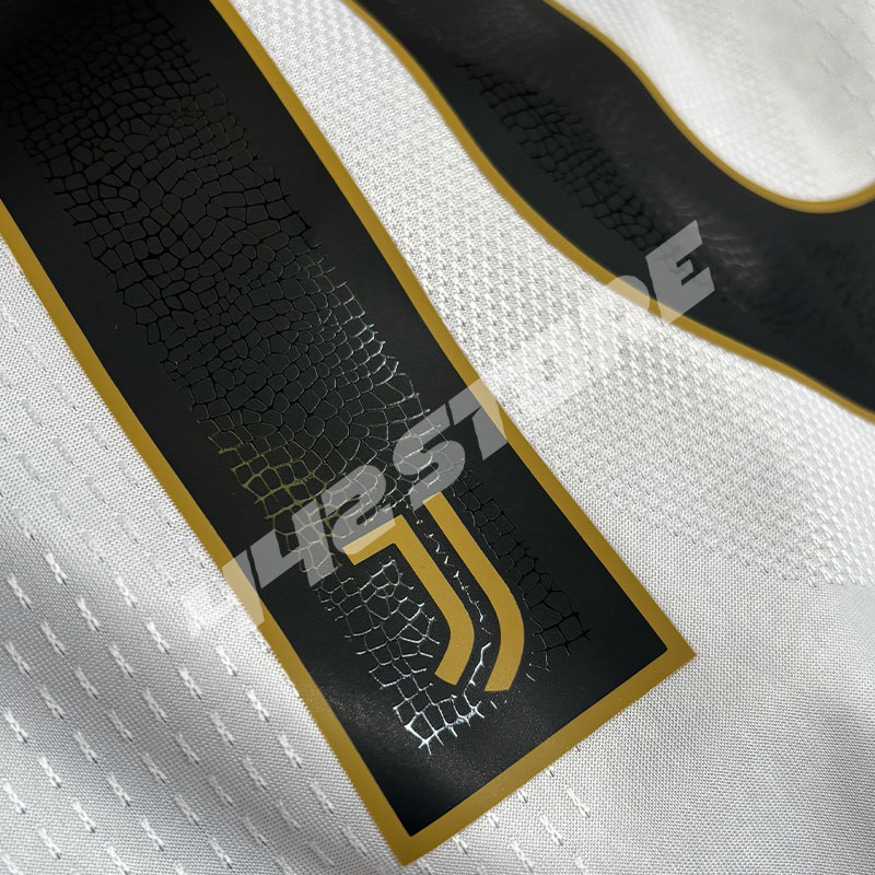 Maillot domicile Juventus 2027 floqué Kenan Yildiz