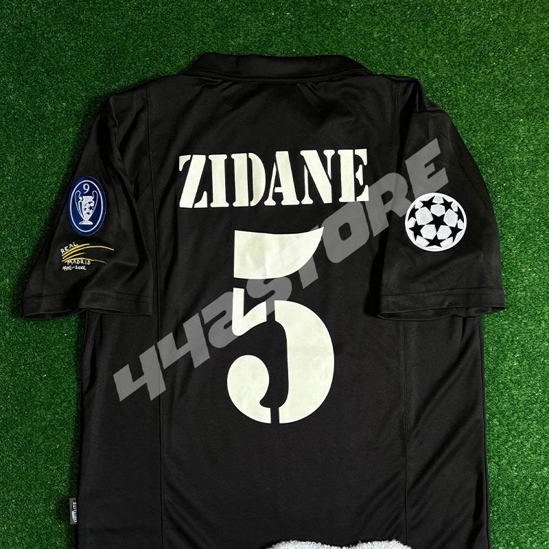 Maillot extérieur Real Madrid 2002-2003 floqué Zinedine Zidane