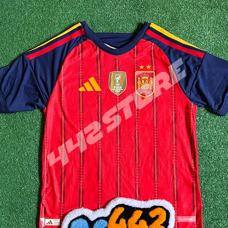 Maillot domicile Espagne 2027 avec 2 étoiles