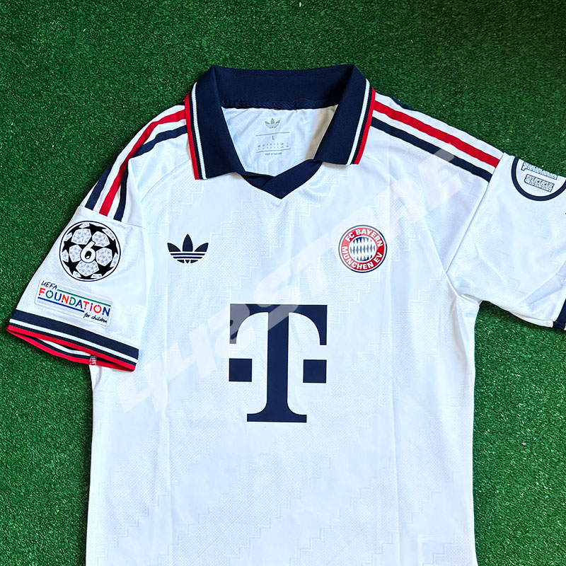 Maillot extérieur Bayern Munich saison 2027