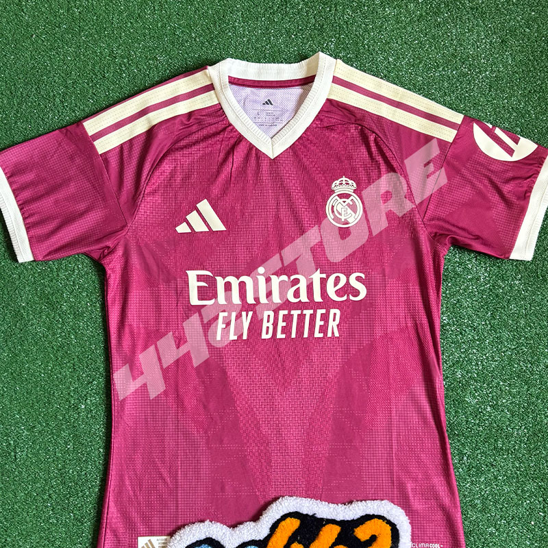 Maillot third Real Madrid saison 2027