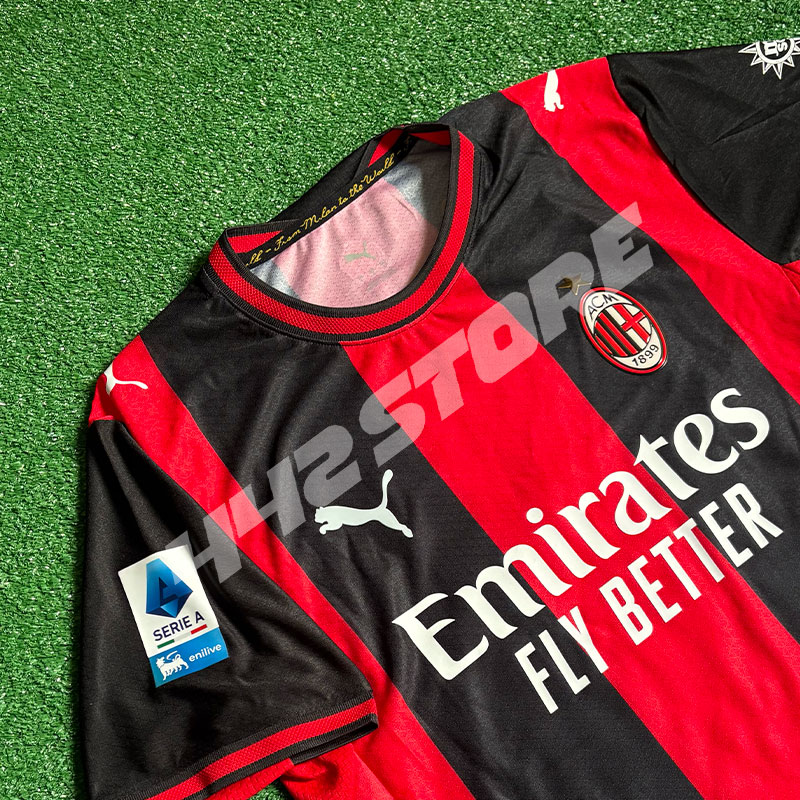 Maillot domicile AC Milan saison 2027