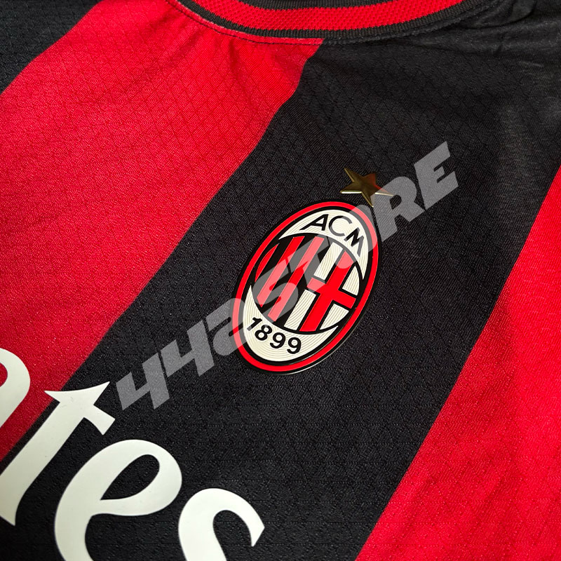 Maillot domicile AC Milan saison 2027